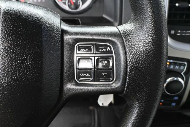 Used 2017 RAM 1500 Classic SLT AWD/4WD image 26
