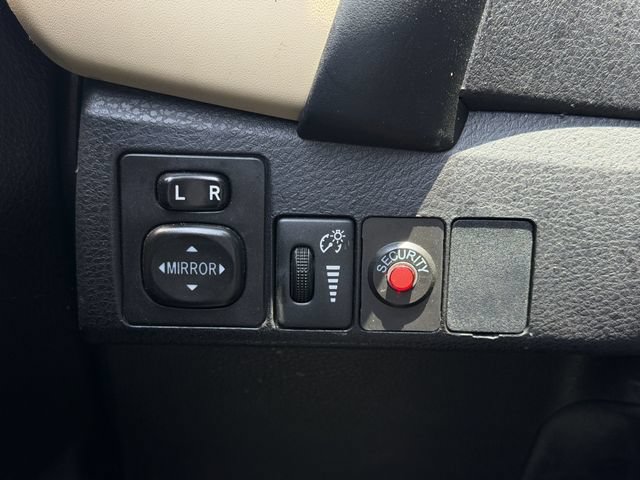 Used 2017 Toyota Corolla LE FWD image 21
