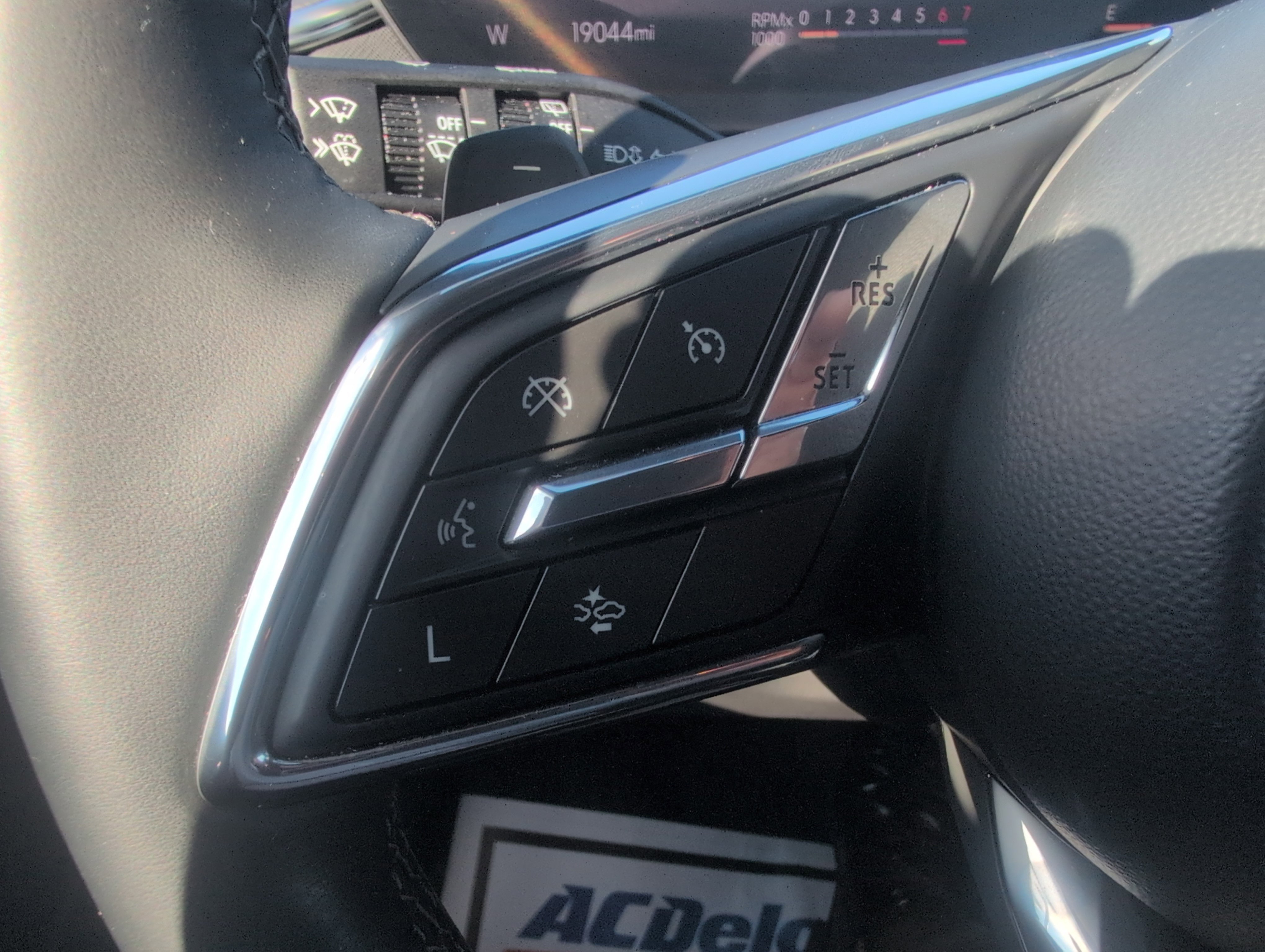 Used 2025 Buick Enclave Sport Touring w/ LPO, Floor Liner Package image 20