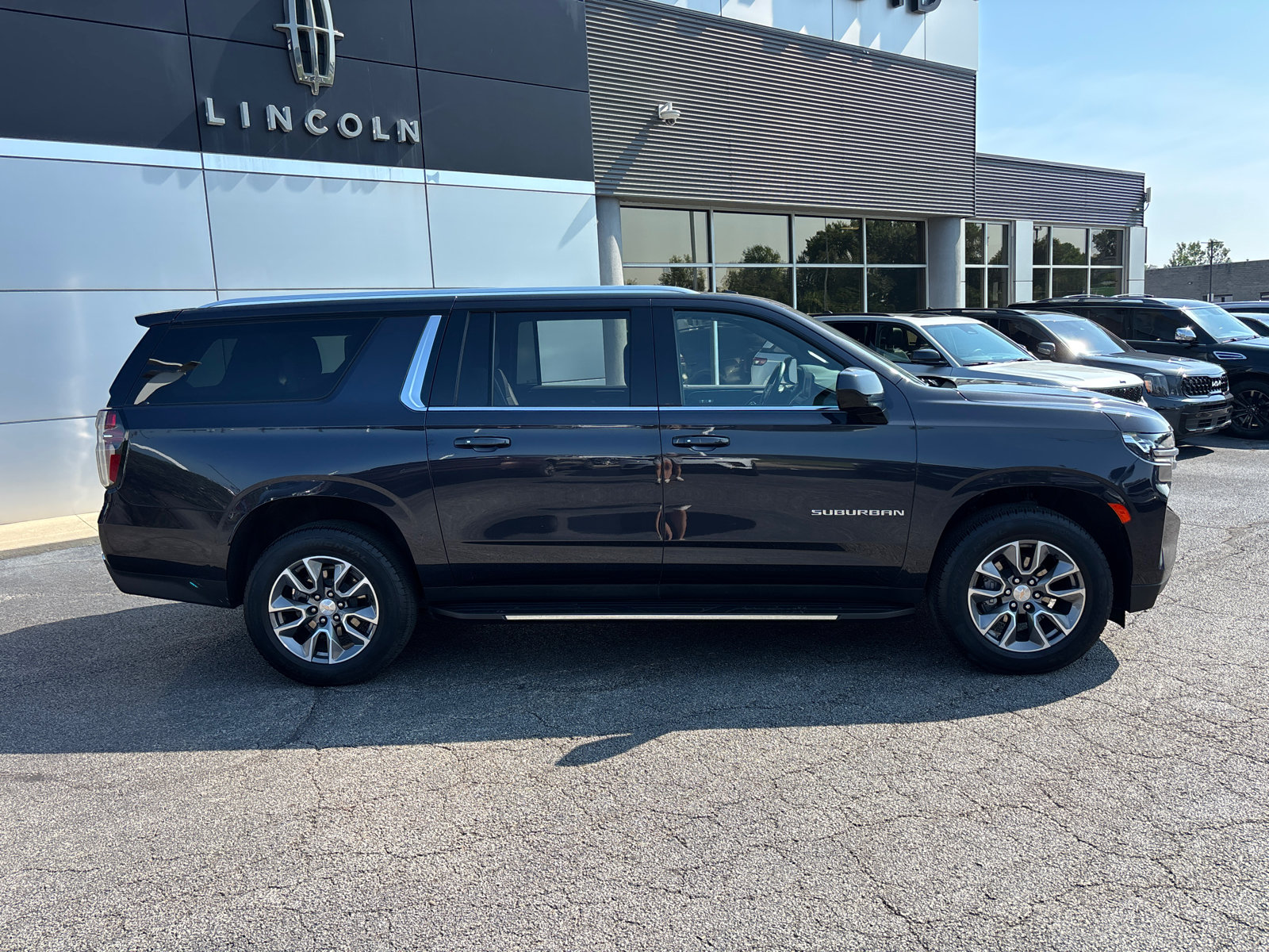Used 2024 Chevrolet Suburban LS w/ Driver Alert Package AWD/4WD image 8
