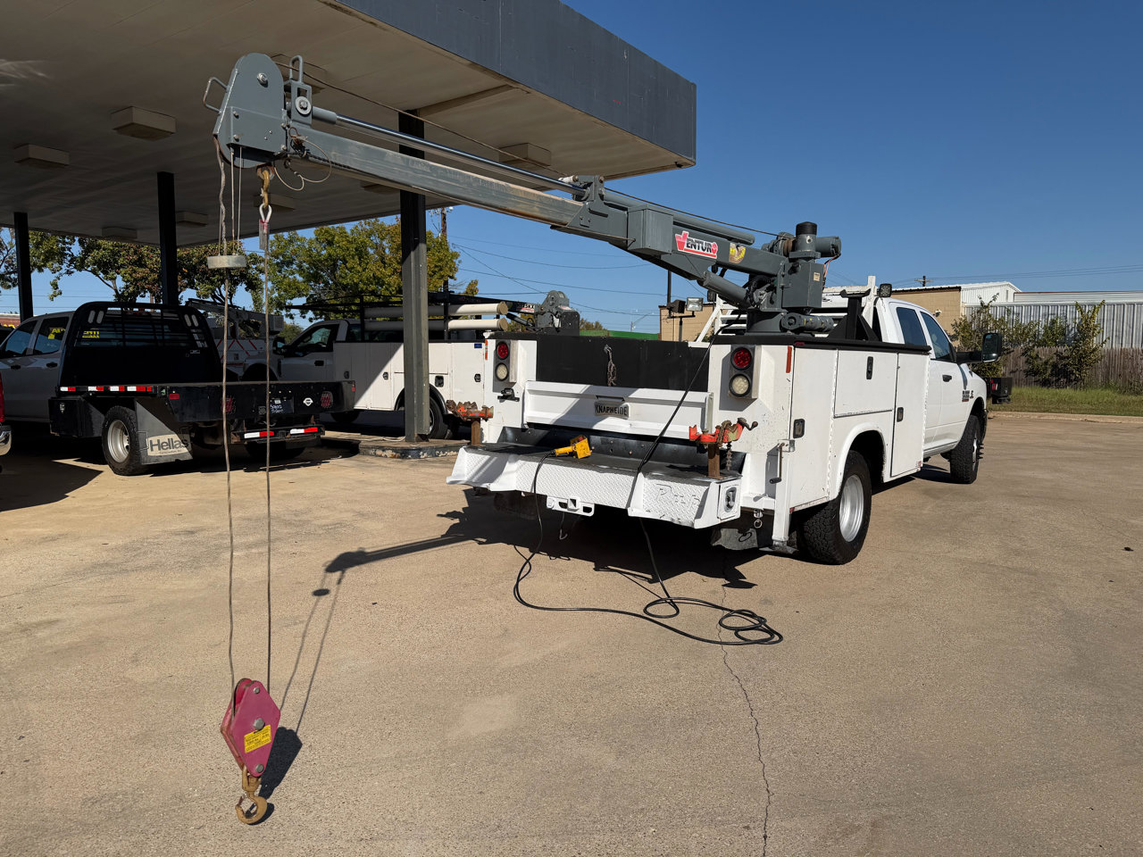 Used 2018 RAM 3500 Tradesman w/ Chrome Appearance Group image 27