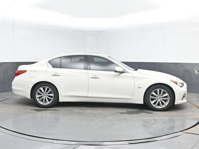 Used 2017 INFINITI Q50 3.0t Premium RWD image 11