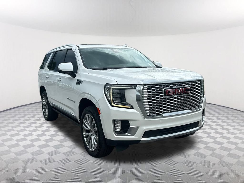 Used 2021 GMC Yukon Denali w/ Denali Ultimate Package AWD/4WD image 3