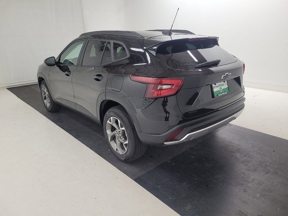 Used 2025 Chevrolet Trax LT w/ Driver Confidence Package FWD image 5
