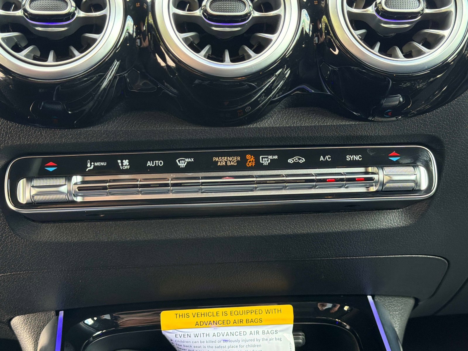 Used 2026 Mercedes-Benz GLB 250 4MATIC image 46