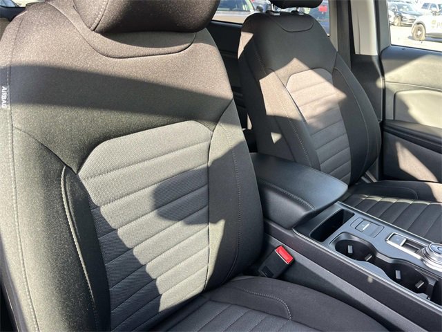 Used 2023 Ford Edge SE image 24