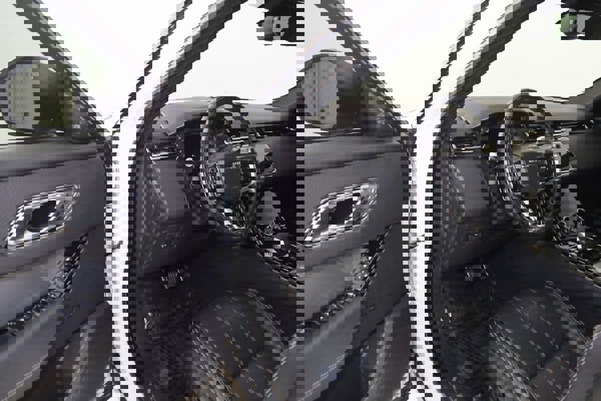 Used 2021 Land Rover Range Rover Velar R-Dynamic S image 46