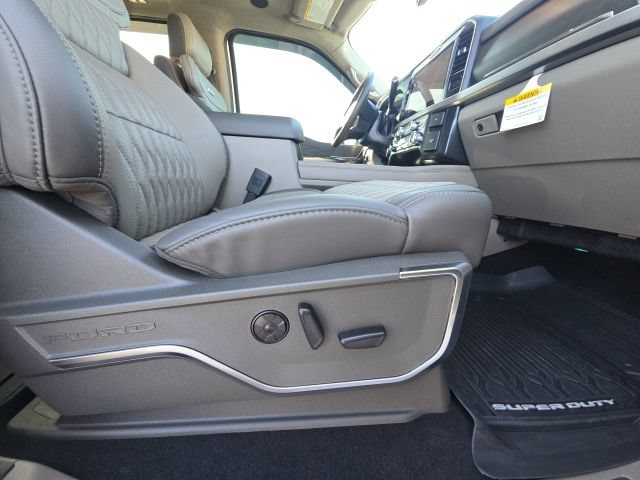 Used 2026 Ford F250 Platinum w/ Platinum Plus Package AWD/4WD image 18