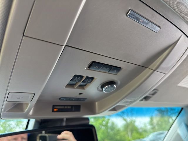Used 2017 Chevrolet Suburban Premier AWD/4WD image 42