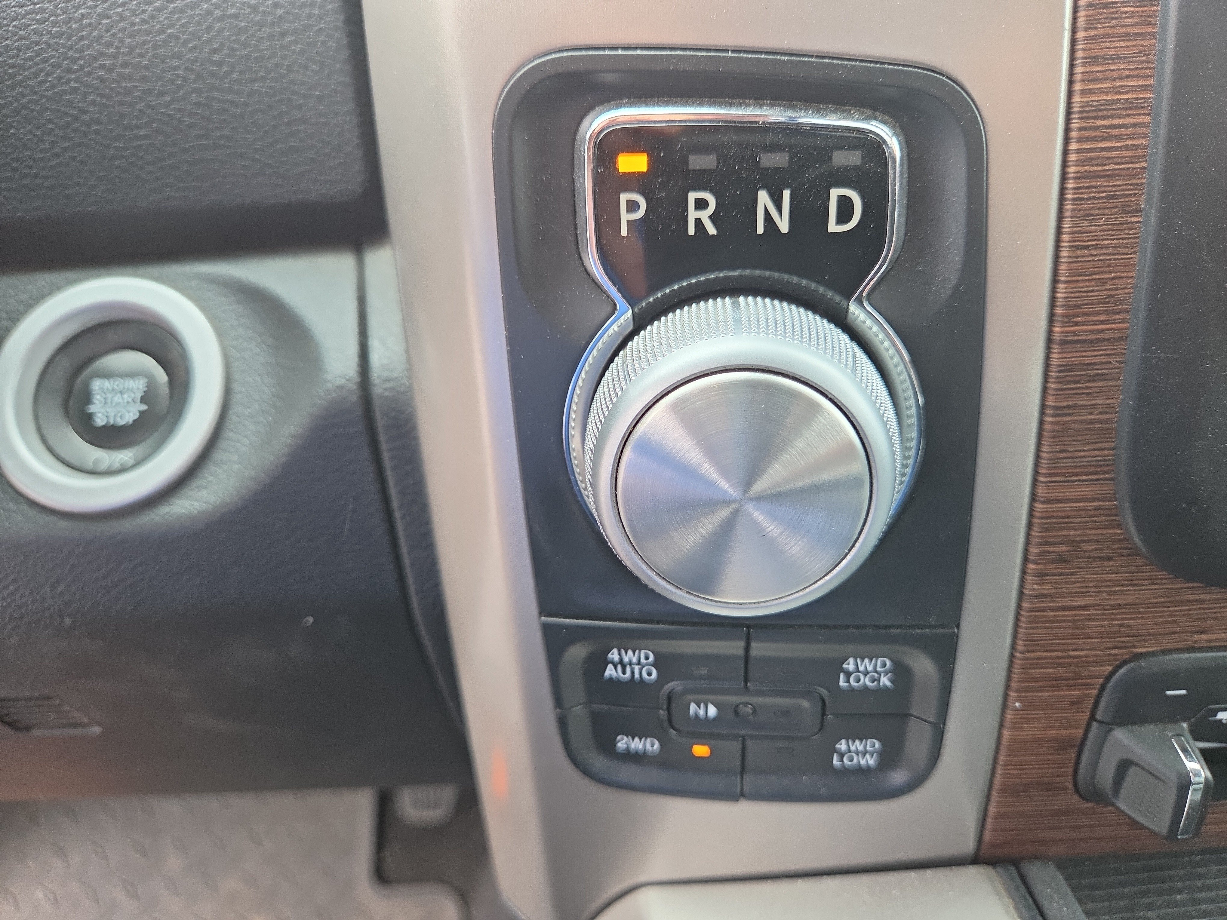 Used 2017 RAM 1500 Laramie w/ Convenience Group AWD/4WD image 7
