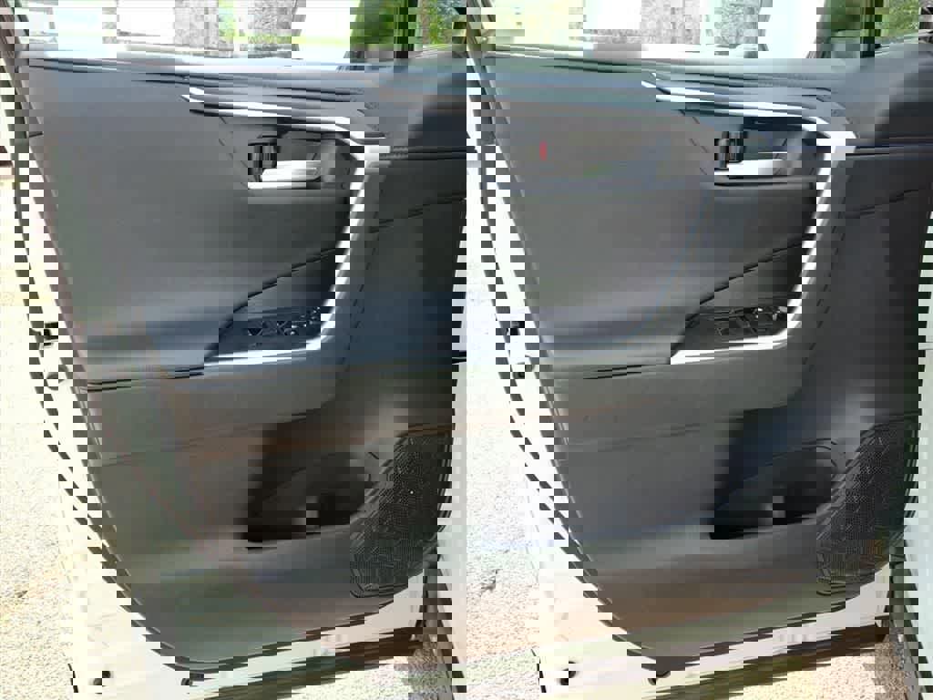 Used 2021 Toyota RAV4 XSE image 13