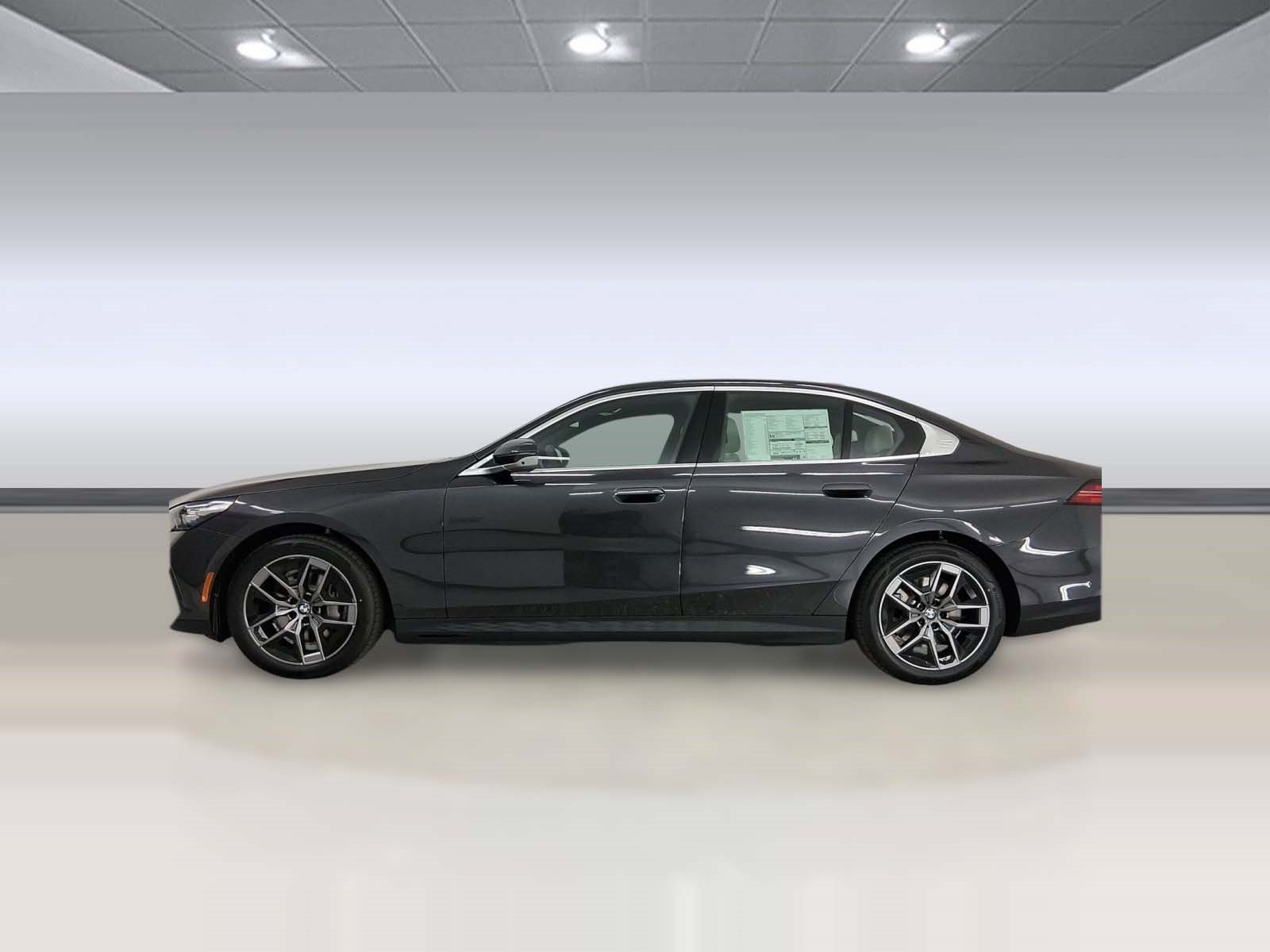 New 2026 BMW i5 eDrive40 RWD image 2