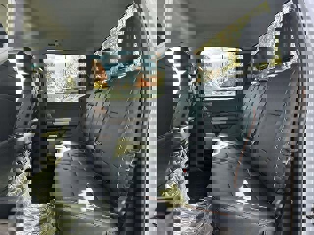 New 2026 Ford F250 Lariat w/ FX4 Off-Road Package image 10