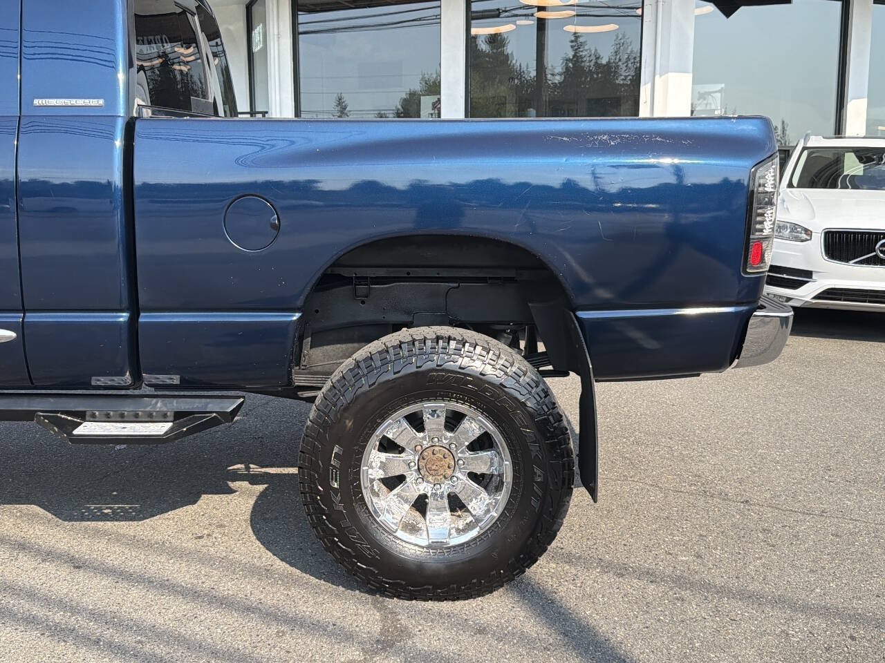 Used 2006 Dodge Ram 2500 Truck Laramie w/ Protection Group AWD/4WD image 3