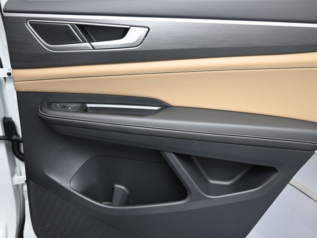 New 2026 Volkswagen Atlas Cross Sport SE image 28