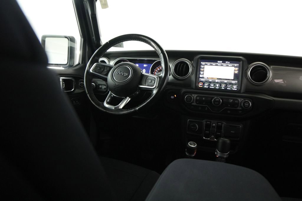 Used 2021 Jeep Gladiator Overland AWD/4WD image 10
