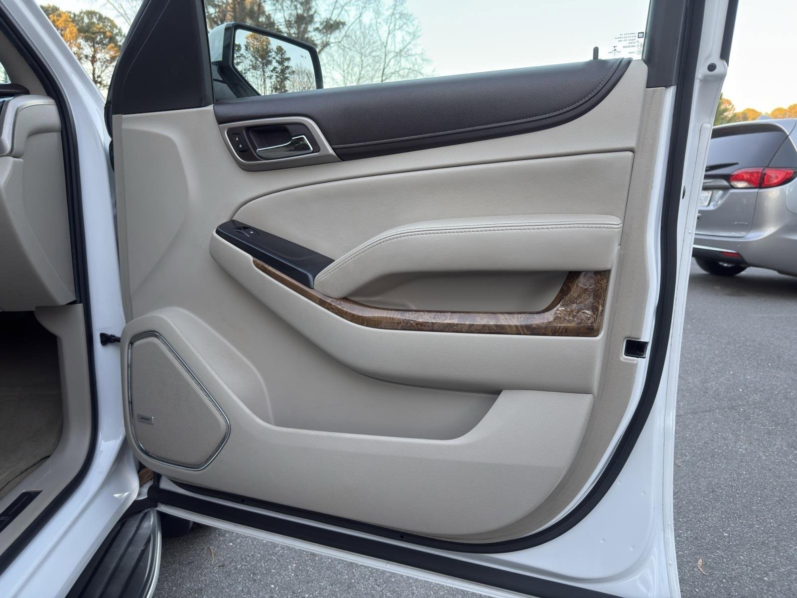 Used 2015 GMC Yukon Denali w/ Open Road Package image 21