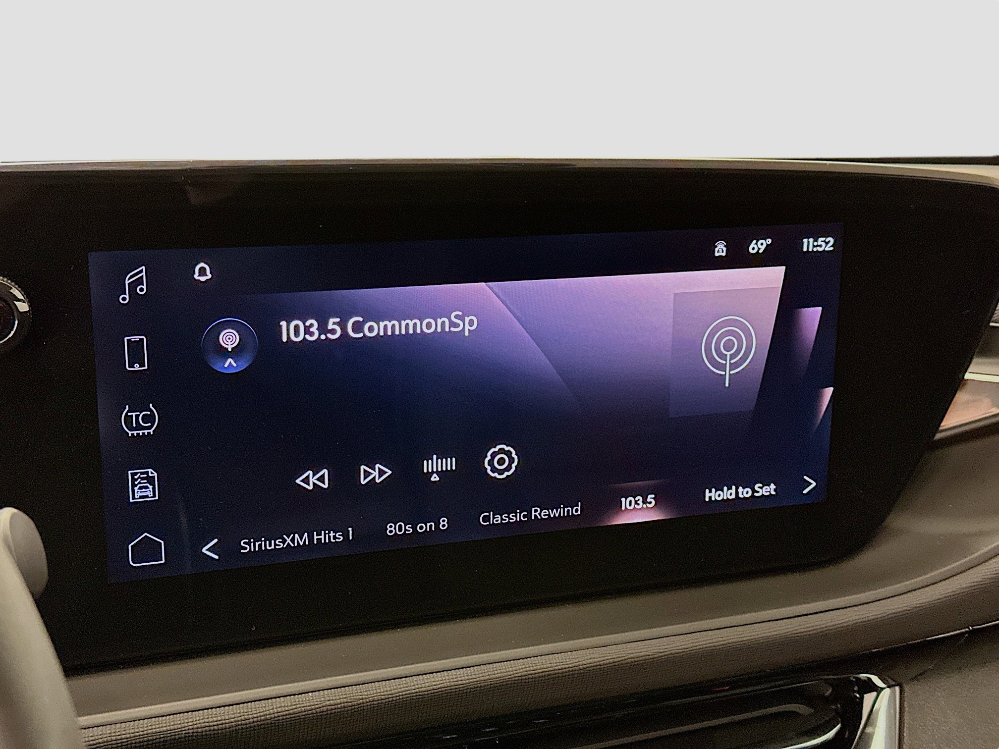 Used 2025 Buick Envista Sport Touring w/ Convenience I Package image 21