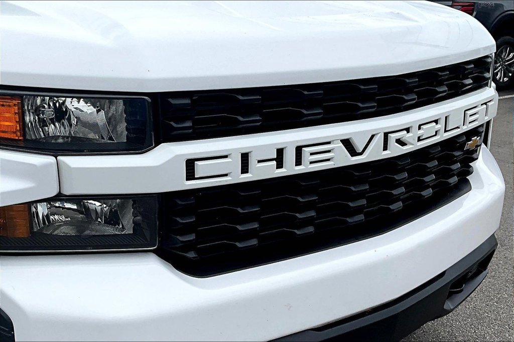 Used 2020 Chevrolet Silverado 1500 Custom w/ Custom Value Package AWD/4WD image 31