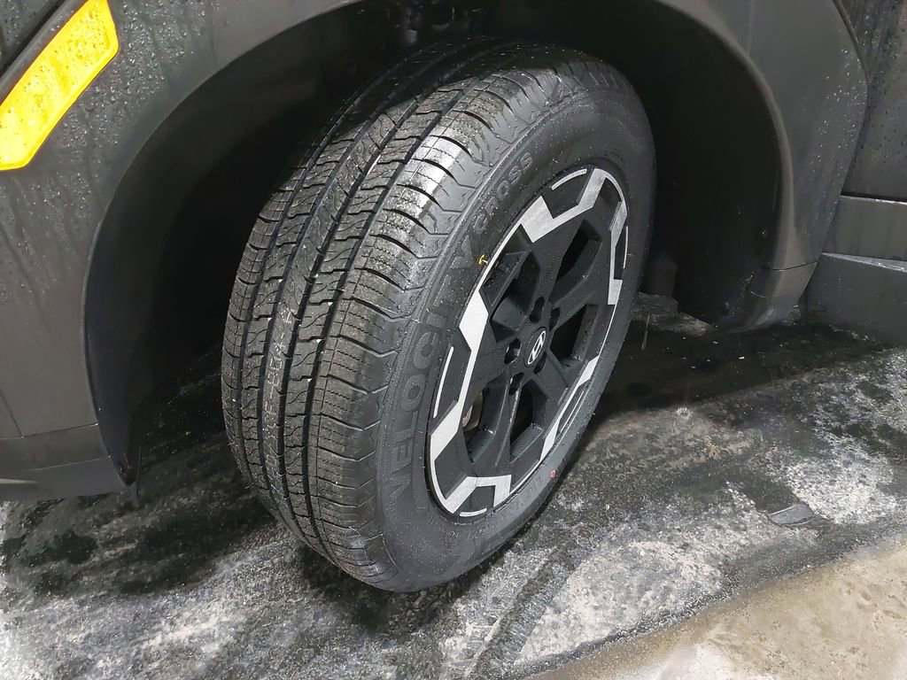 Certified 2025 Hyundai Santa Fe SEL AWD/4WD image 33