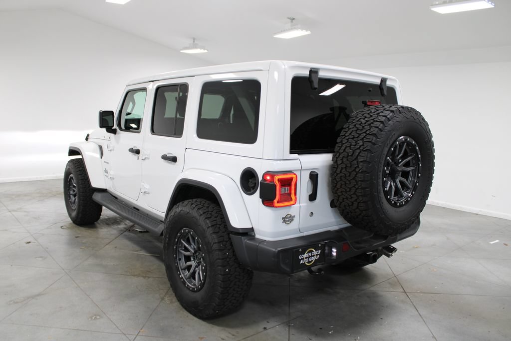 Used 2018 Jeep Wrangler Unlimited Sahara AWD/4WD image 7