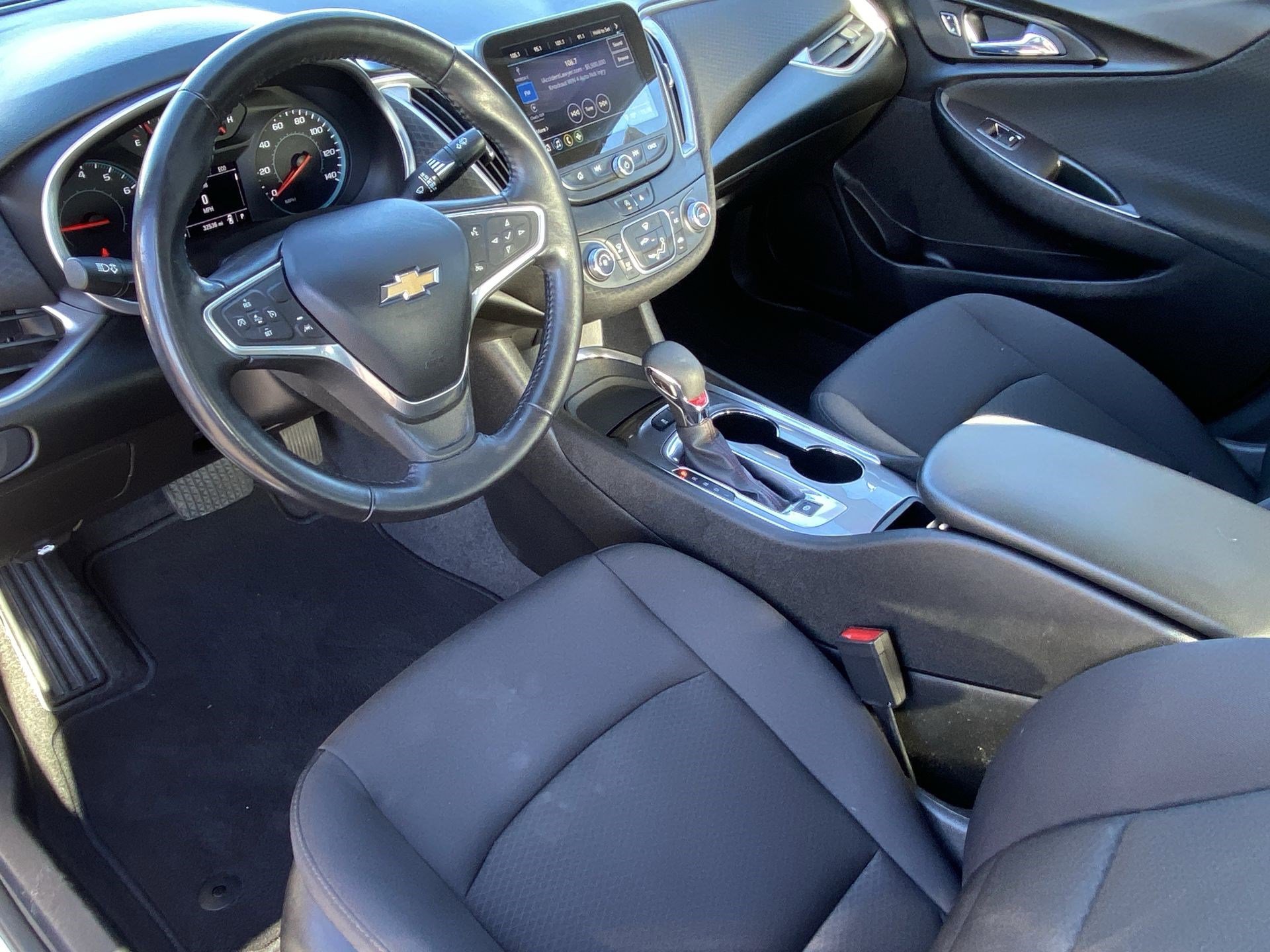 Used 2022 Chevrolet Malibu RS image 14