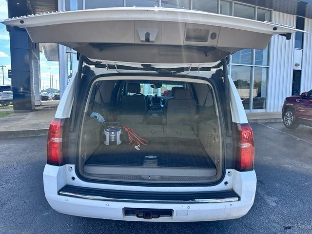 Used 2018 Chevrolet Suburban Premier AWD/4WD image 32