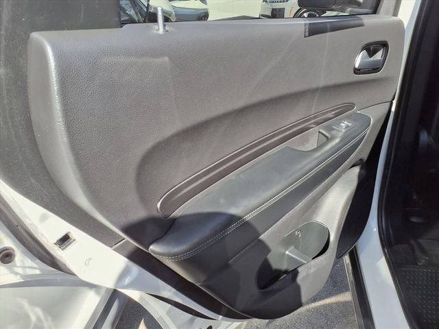 Used 2023 Dodge Durango SXT image 7