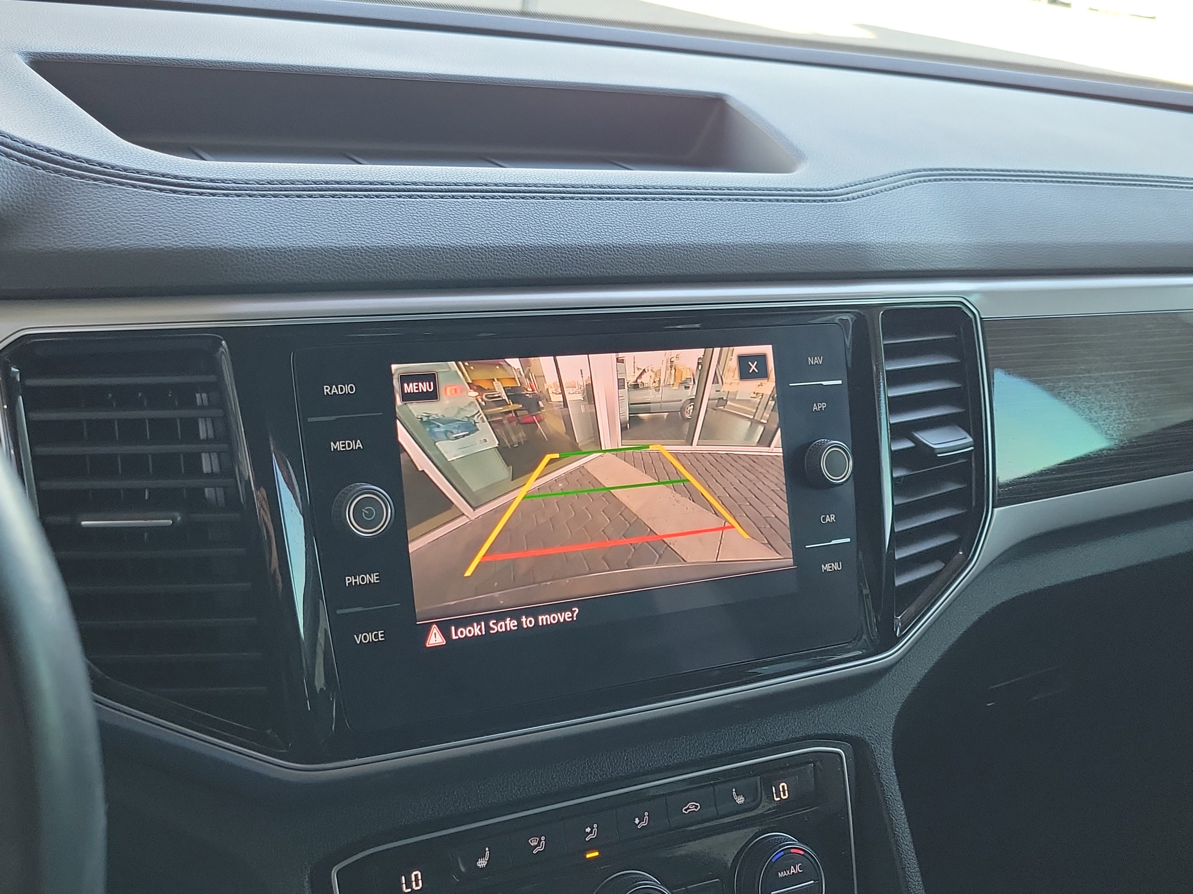 Used 2019 Volkswagen Atlas SEL image 21