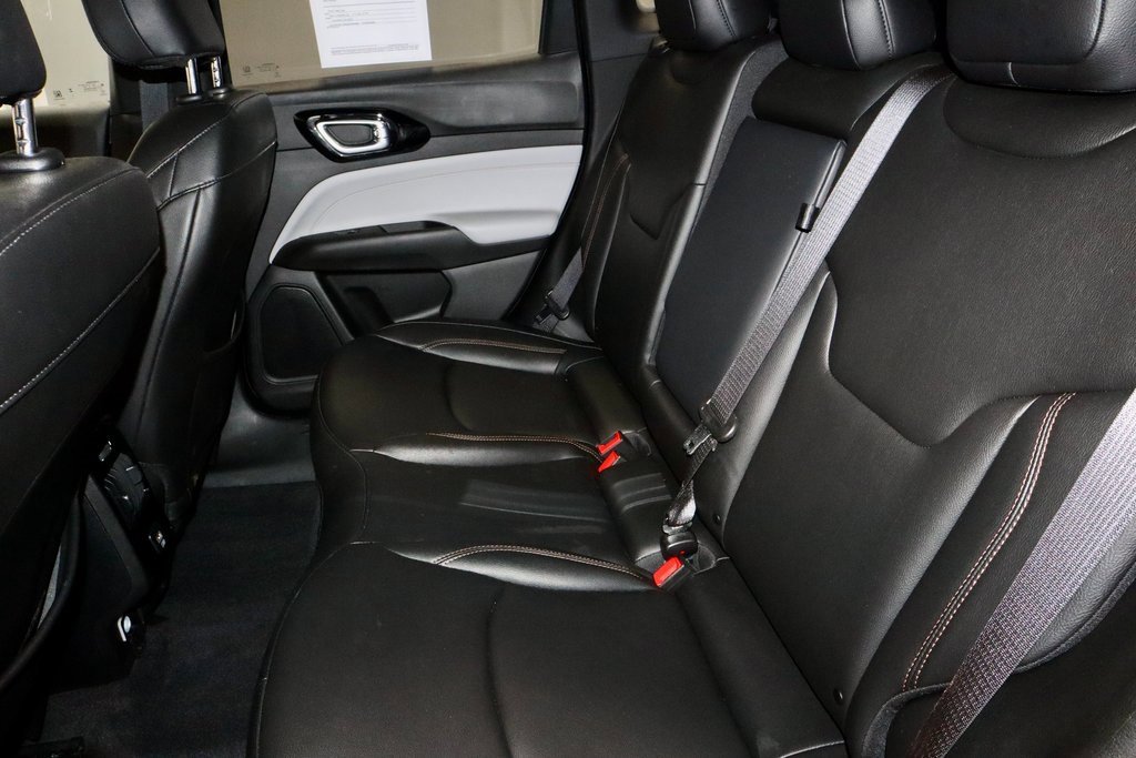 Used 2024 Jeep Compass Limited image 21