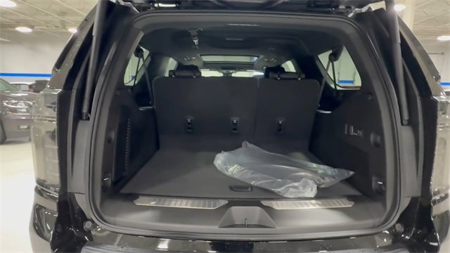 New 2026 Chevrolet Suburban High Country w/ Sun And Tow Package image 7