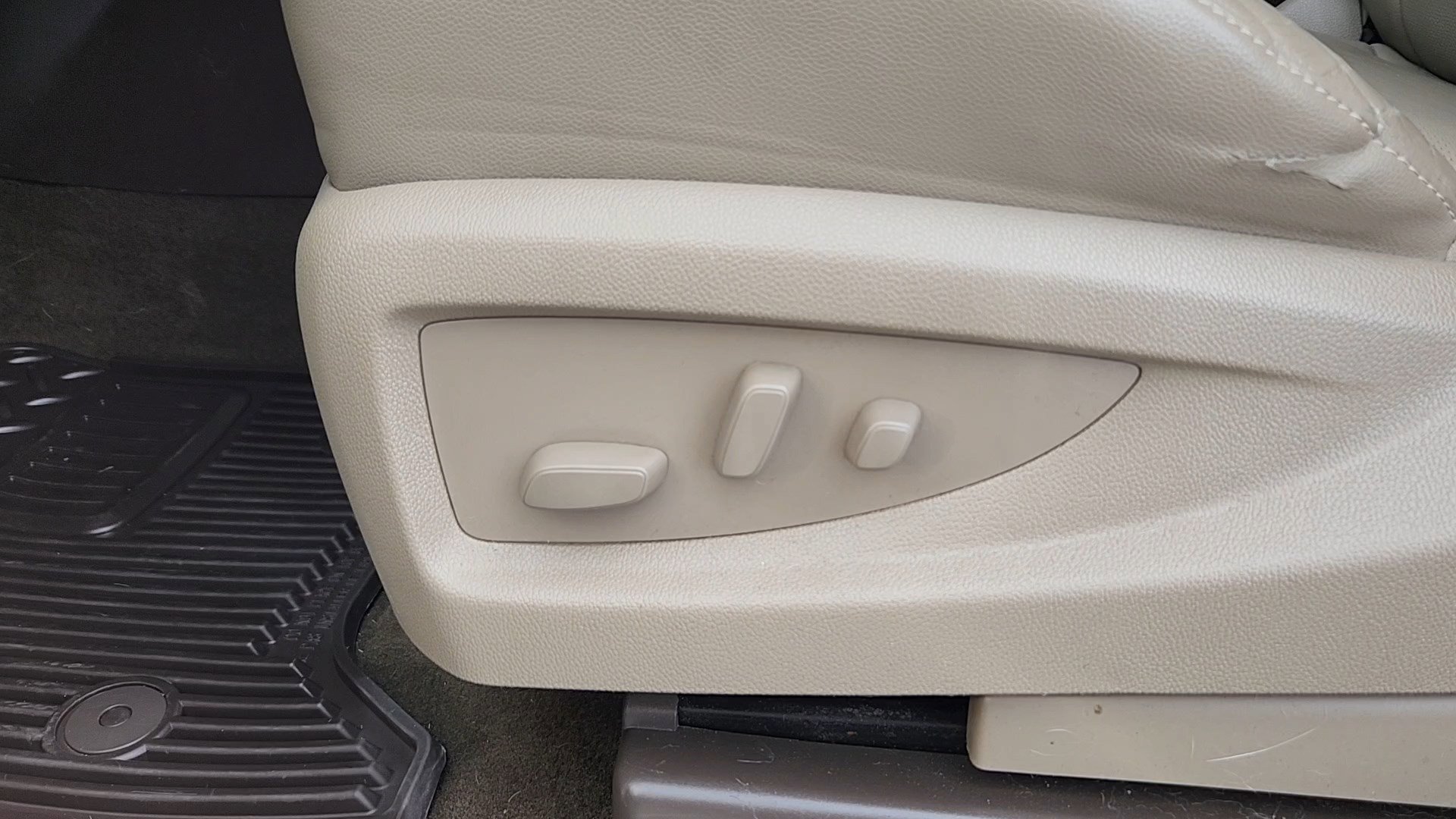 Used 2016 Chevrolet Silverado 1500 LTZ w/ LTZ Plus Package image 8