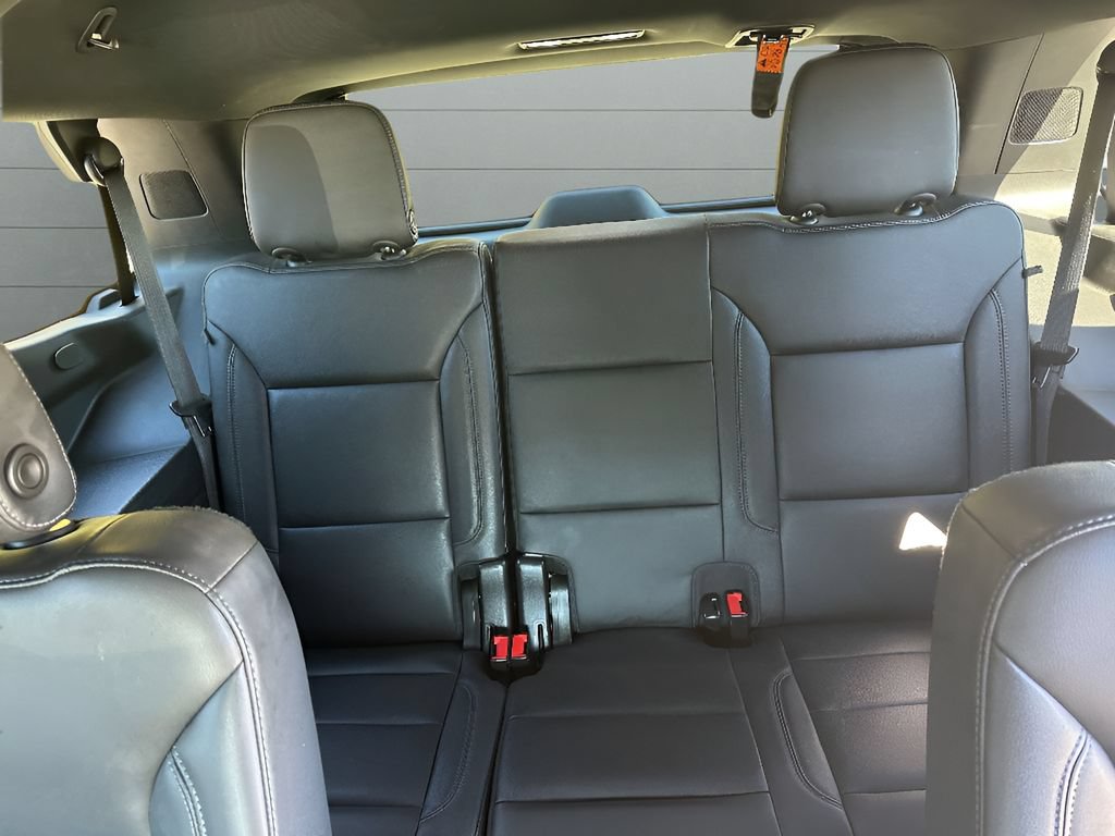 Used 2021 Chevrolet Tahoe Z71 w/ Luxury Package AWD/4WD image 13