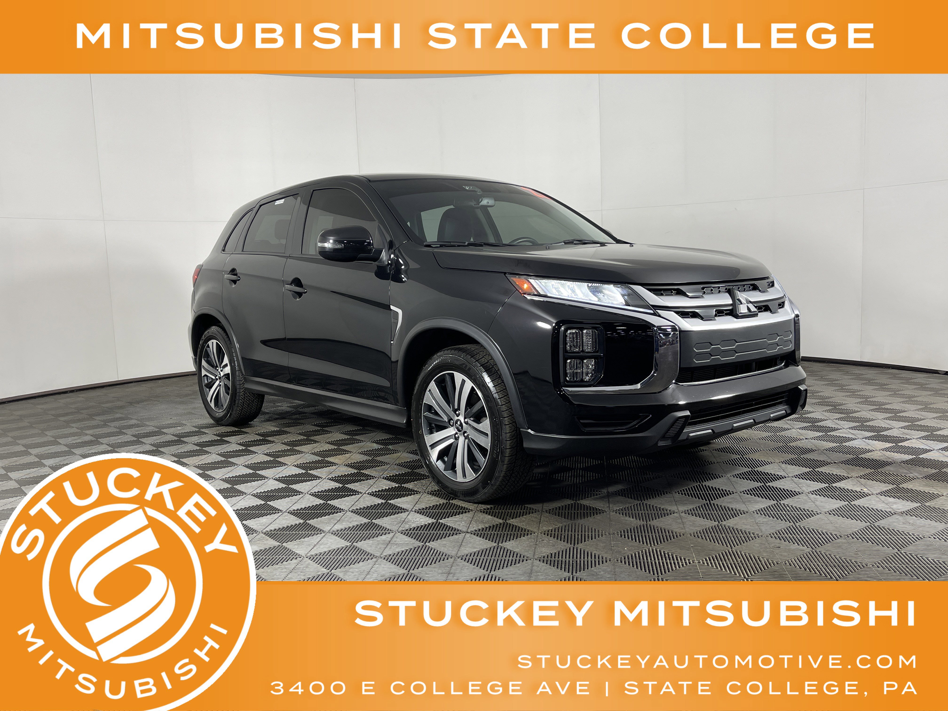Used 2022 Mitsubishi Outlander Sport SE image 1