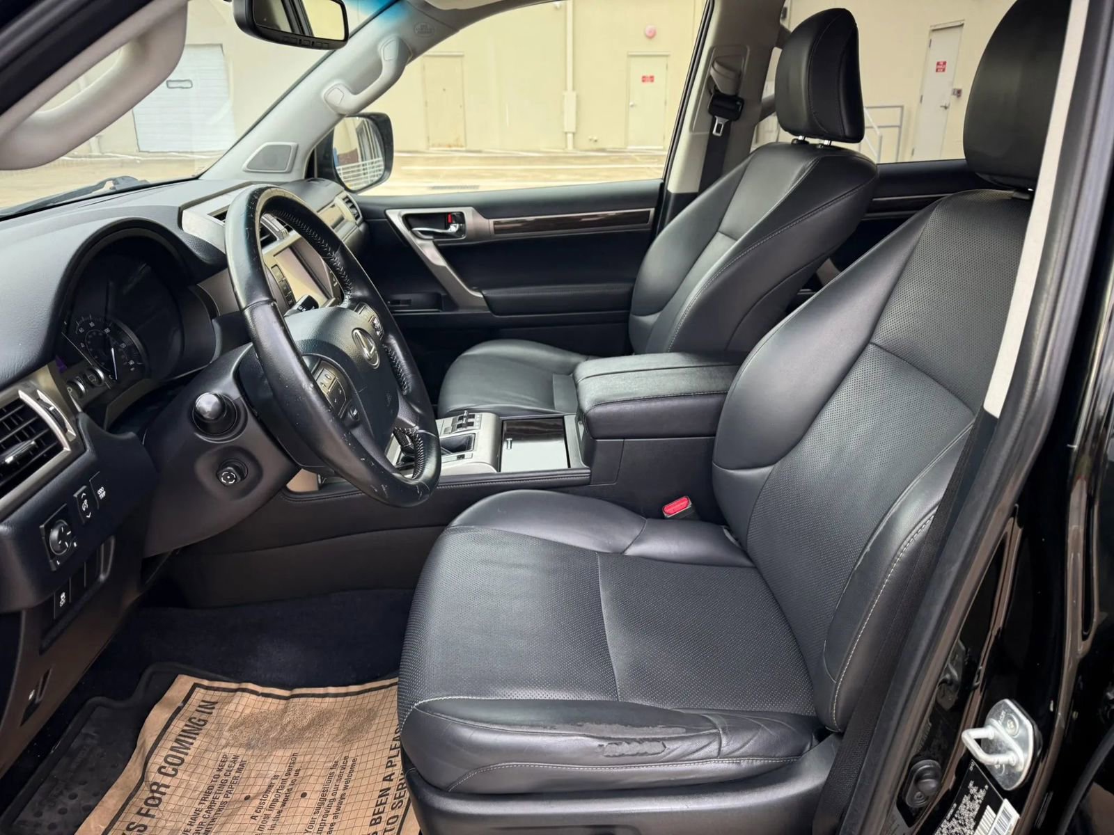 Used 2014 Lexus GX 460 image 12