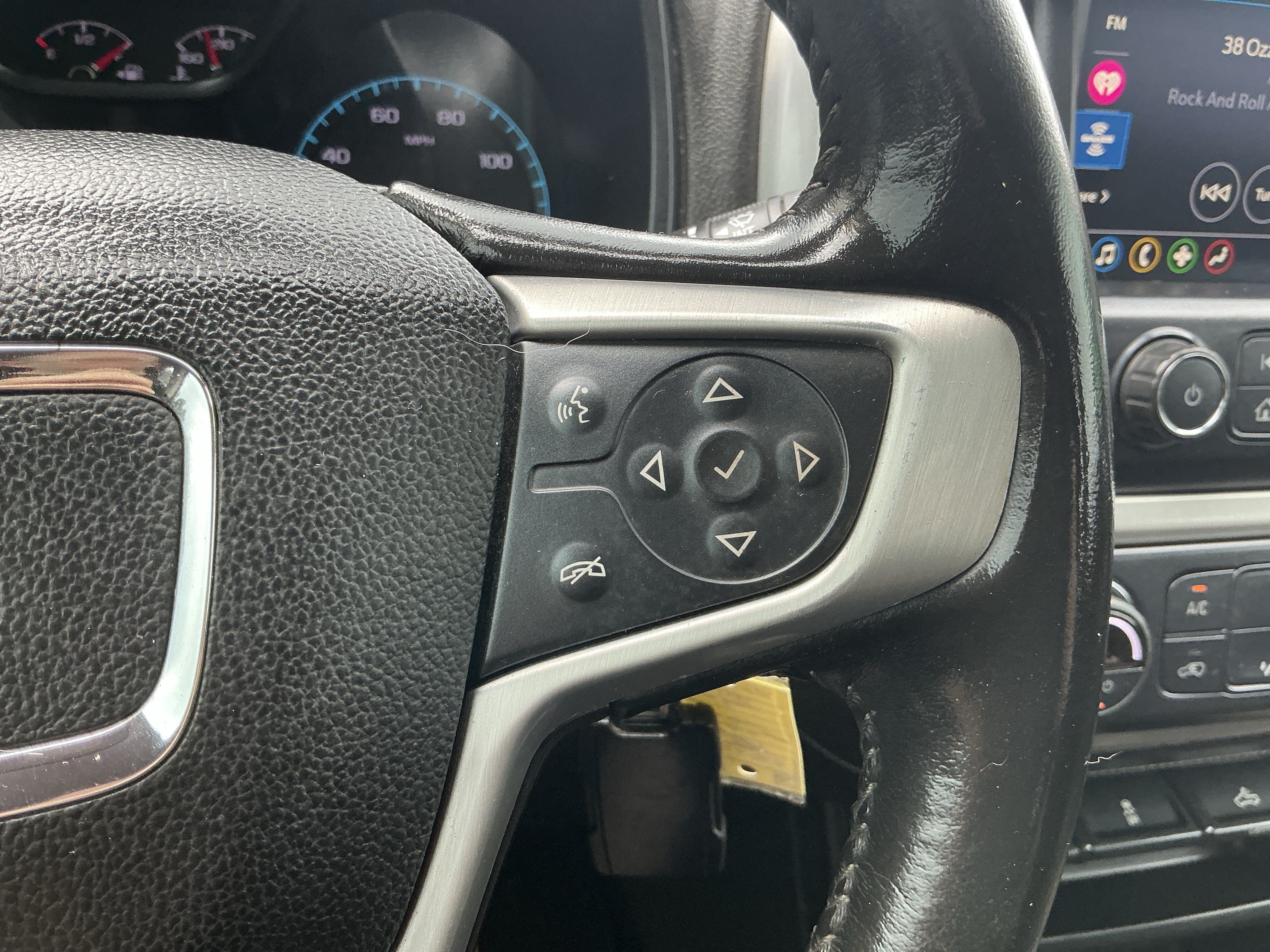 Used 2019 GMC Canyon SLE w/ SLE Convenience Package AWD/4WD image 18