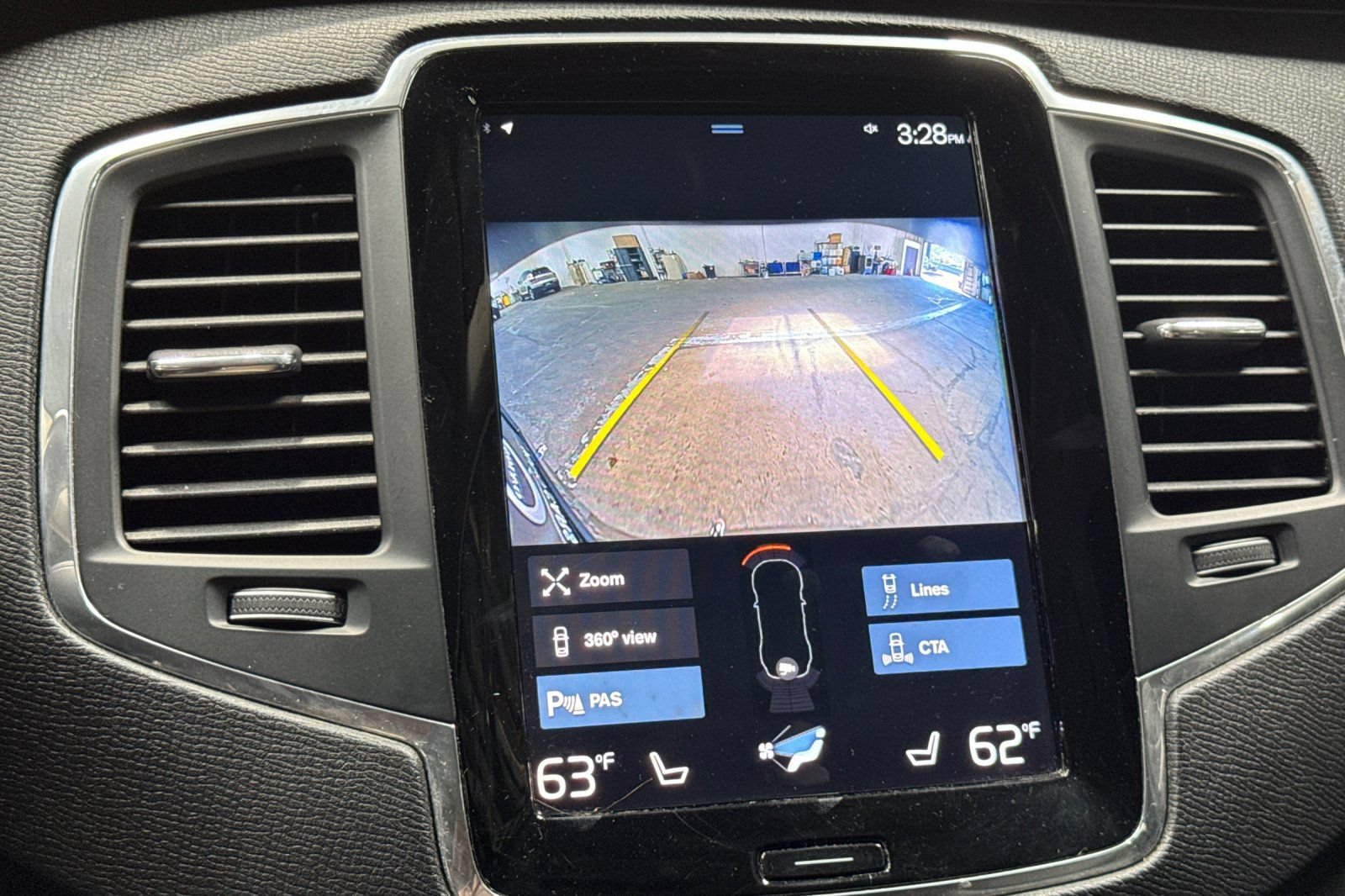Used 2020 Volvo XC90 T6 Momentum AWD/4WD image 22