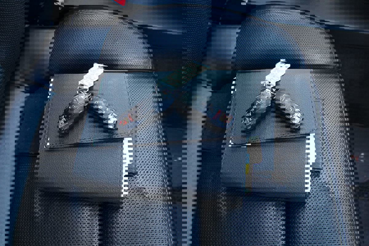 Used 2018 Porsche Cayenne Platinum Edition image 30