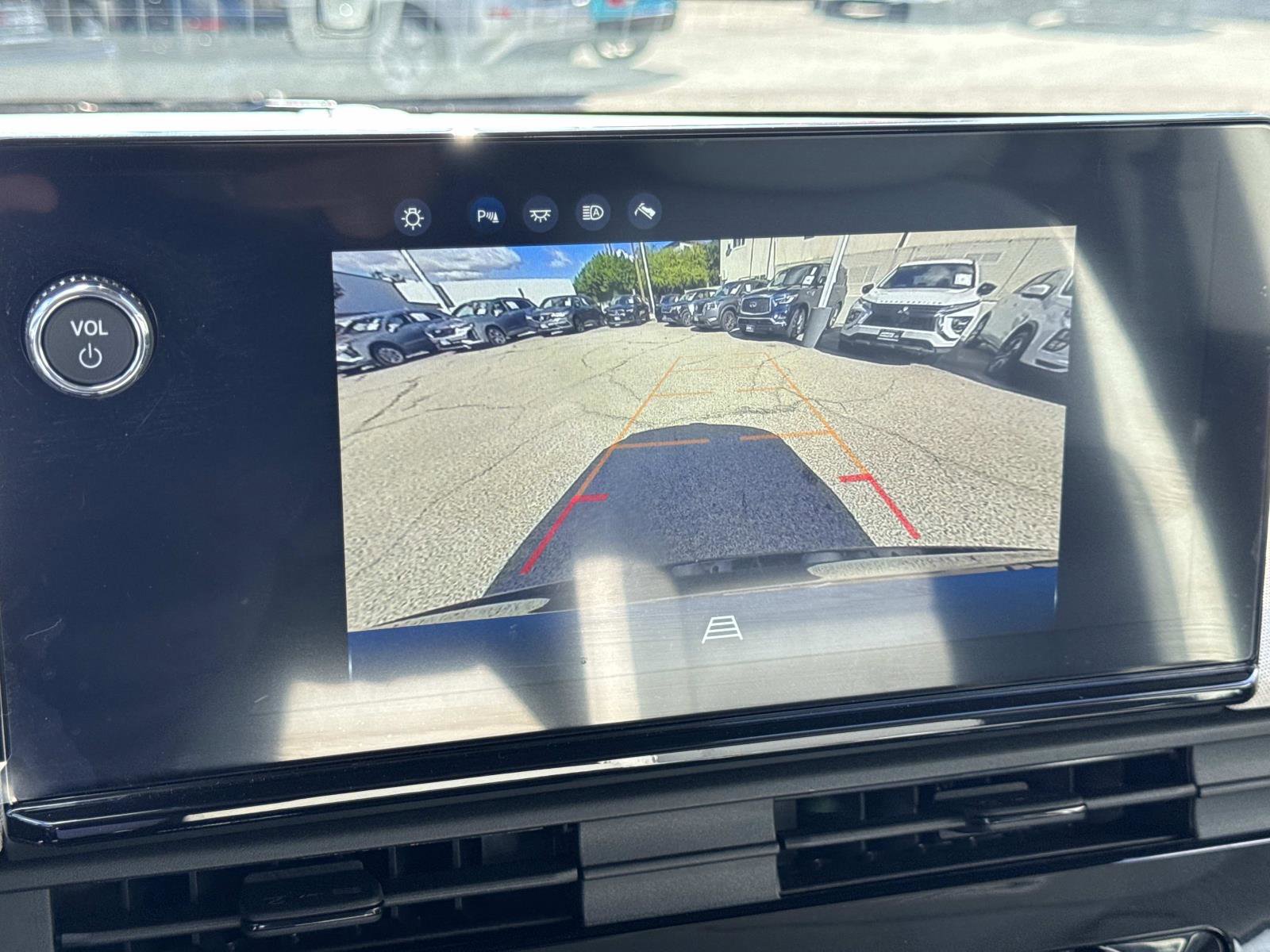 Used 2025 Honda Prologue EX image 28