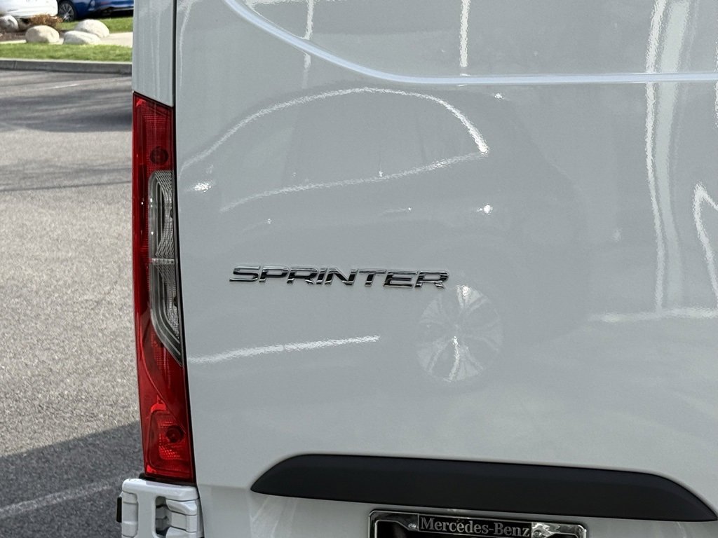 Used 2024 Mercedes-Benz Sprinter 3500 image 6