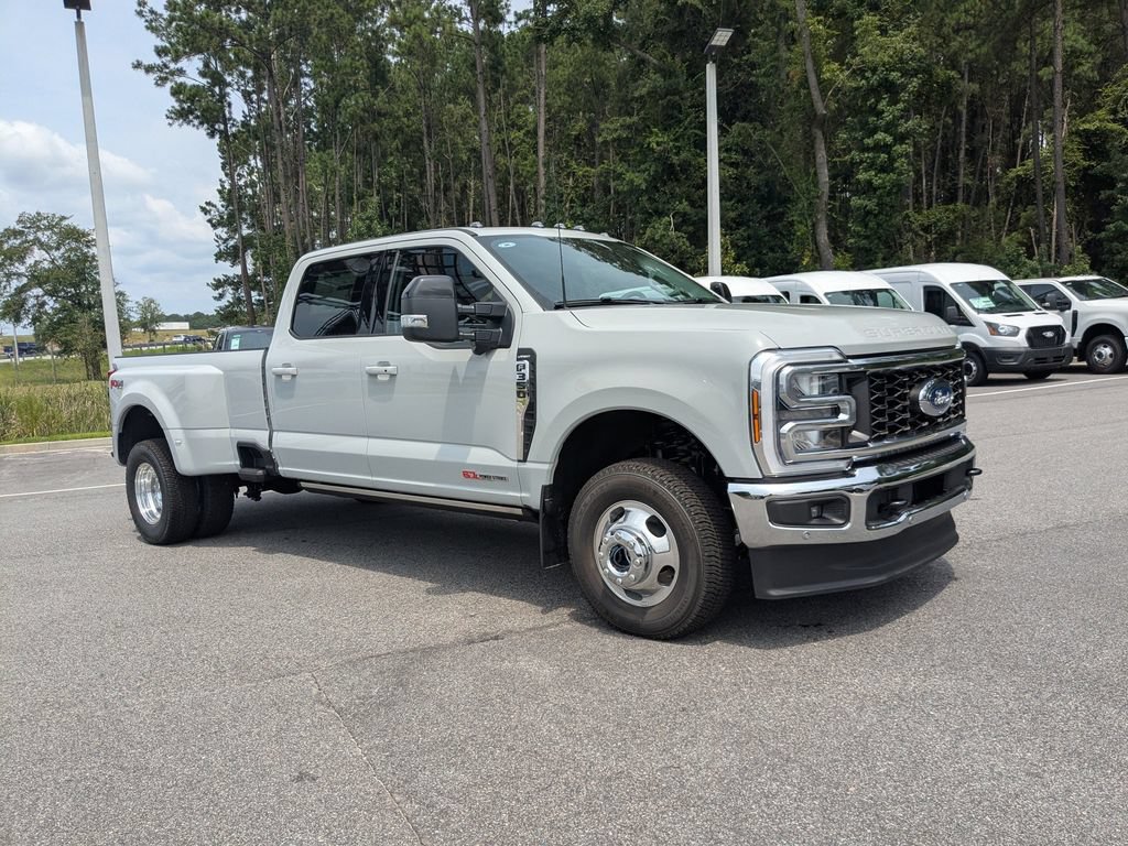 New 2026 Ford F350 Lariat w/ Lariat Ultimate Package AWD/4WD image 2