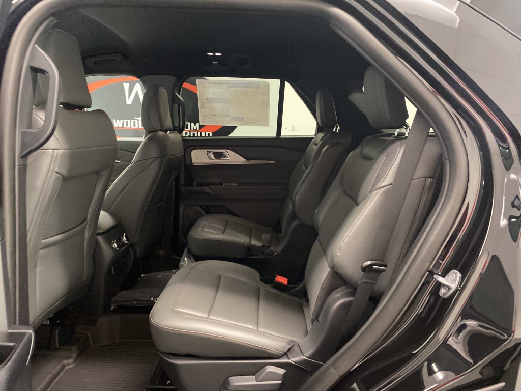 New 2027 Ford Explorer Active w/ Active Comfort Package RWD image 16