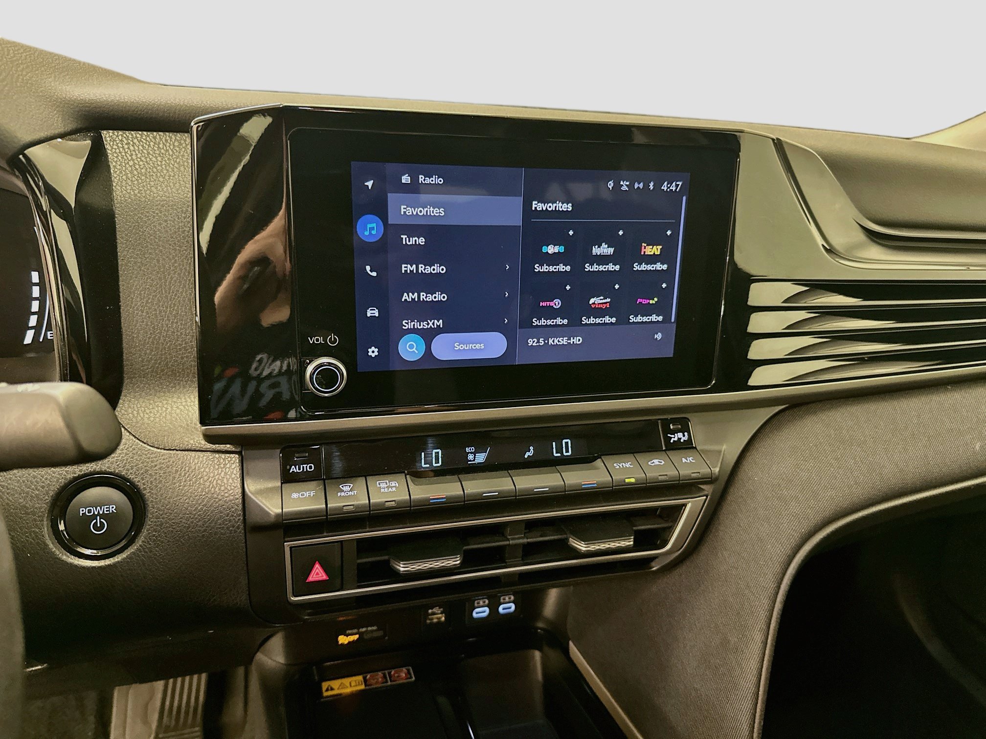 Used 2025 Toyota Camry LE FWD image 26
