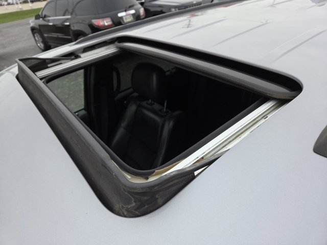 Used 2018 Jeep Grand Cherokee Altitude image 3