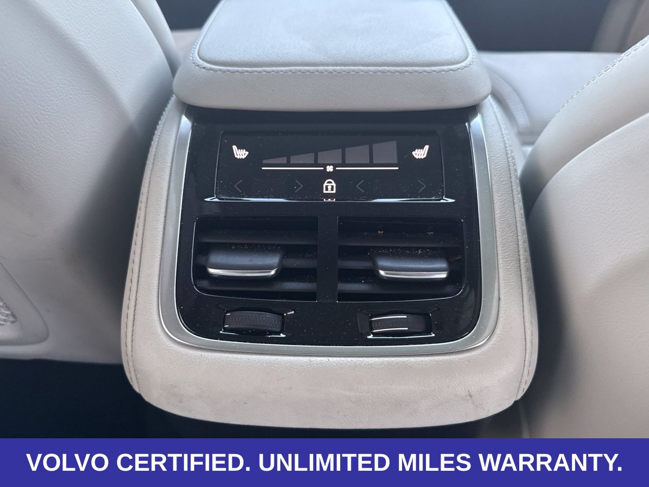 Certified 2026 Volvo XC90 B6 Ultra AWD/4WD image 29