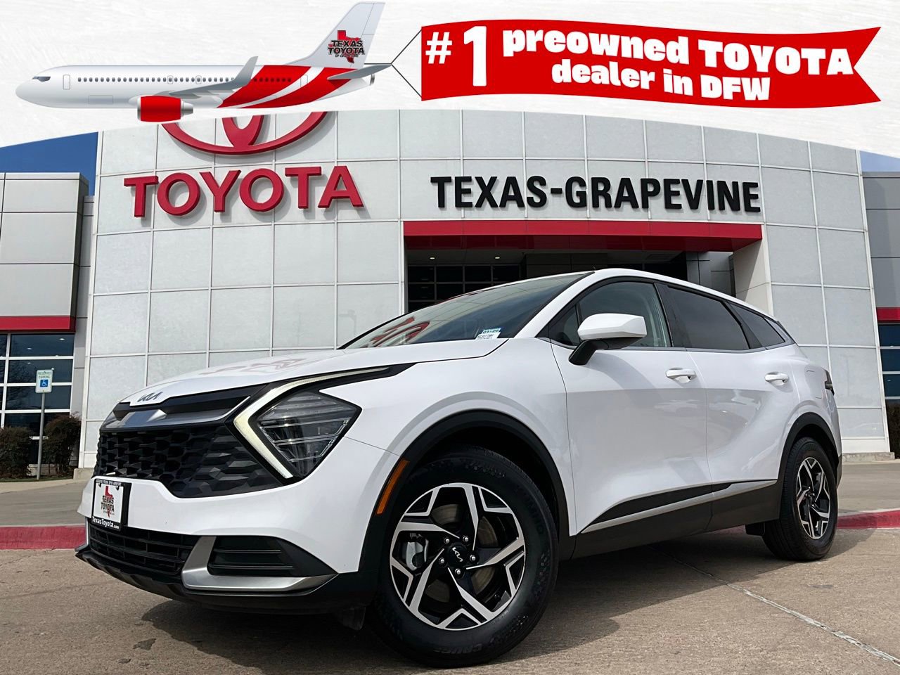 Used 2025 Kia Sportage LX image 1