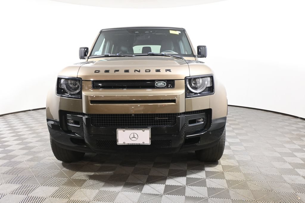 Used 2023 Land Rover Defender 130 X-Dynamic SE AWD/4WD image 10