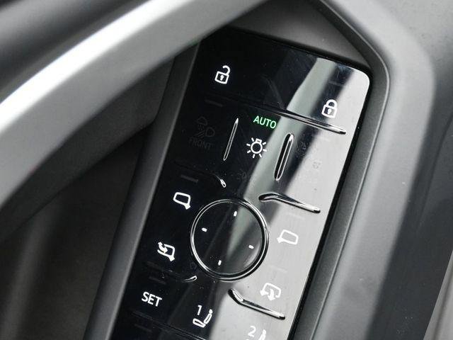 Certified 2025 Audi Q5 Premium w/ Convenience Package image 12