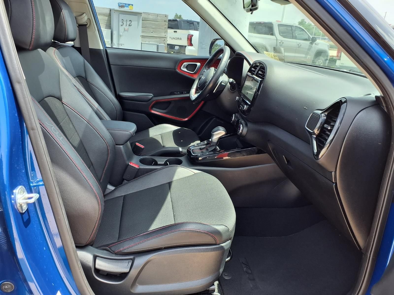 Used 2022 Kia Soul Turbo FWD image 20