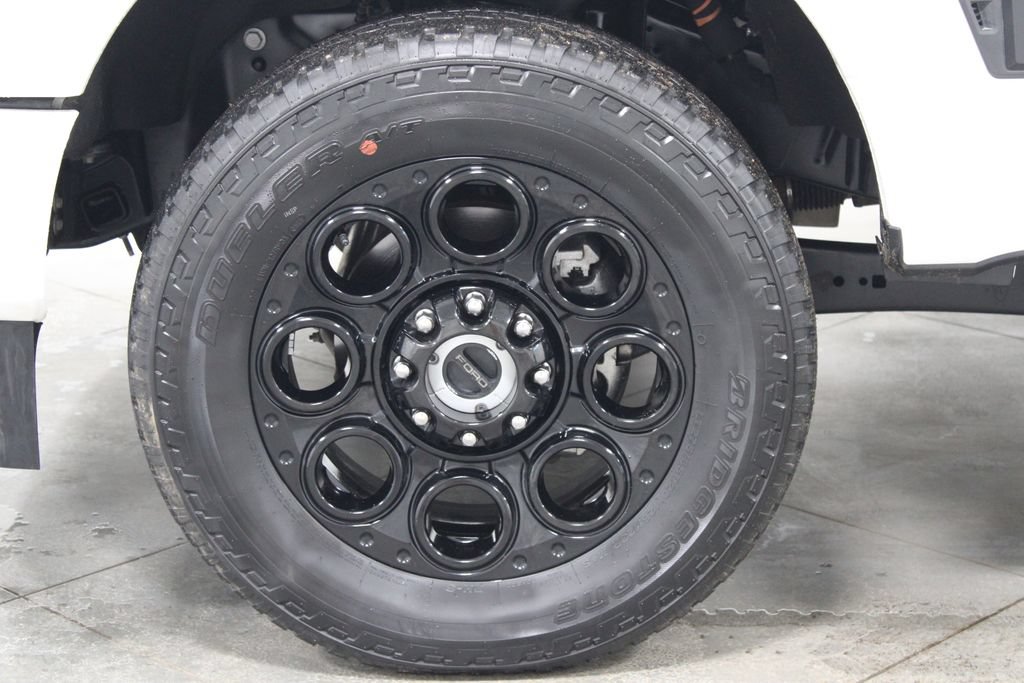 Used 2025 Ford F250 Lariat w/ Black Appearance Package AWD/4WD image 17